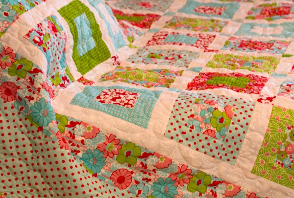 Colorful Quilt www.lifeatthecottage.com